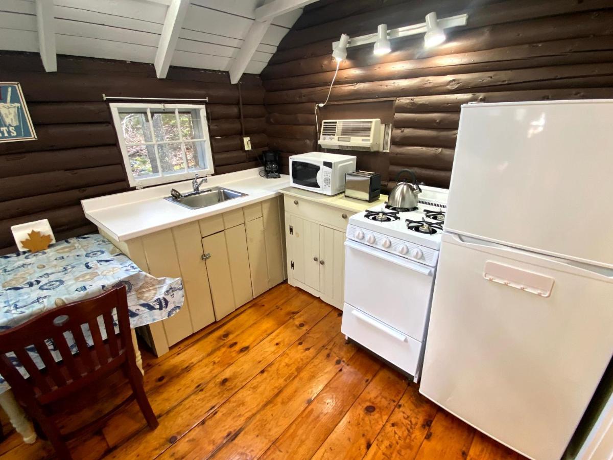 Pine Grove Cottages Lincolnville Exterior photo