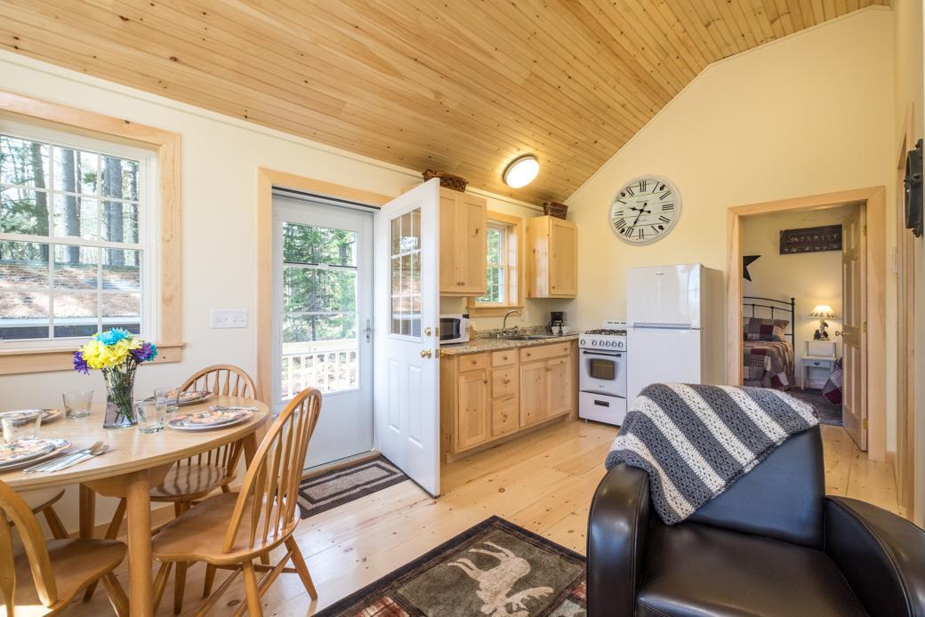 Pine Grove Cottages Lincolnville Exterior photo